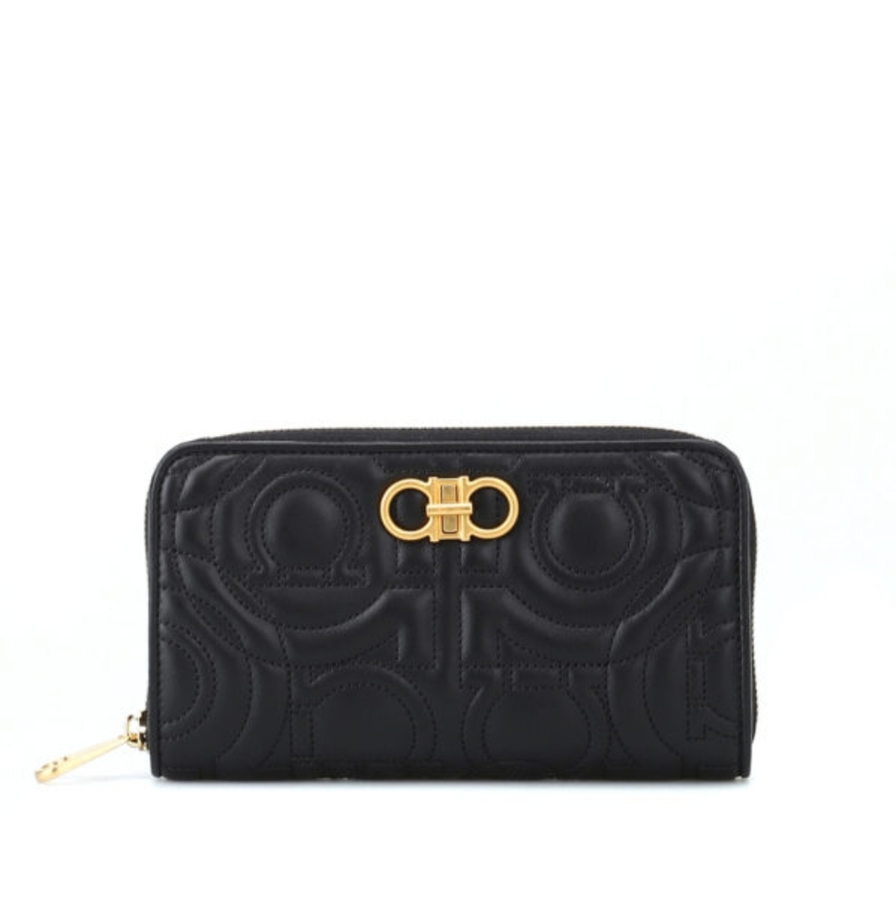 Salvatore Ferragamo Gancino Wallet on Chain